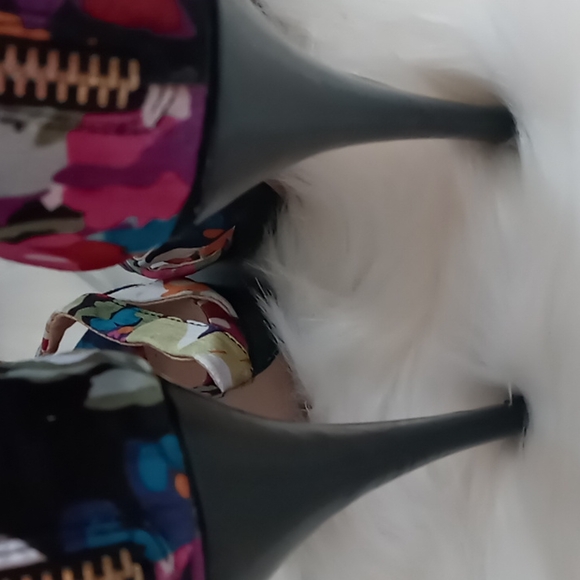 Steve Madden Heels - Picture 5 of 5